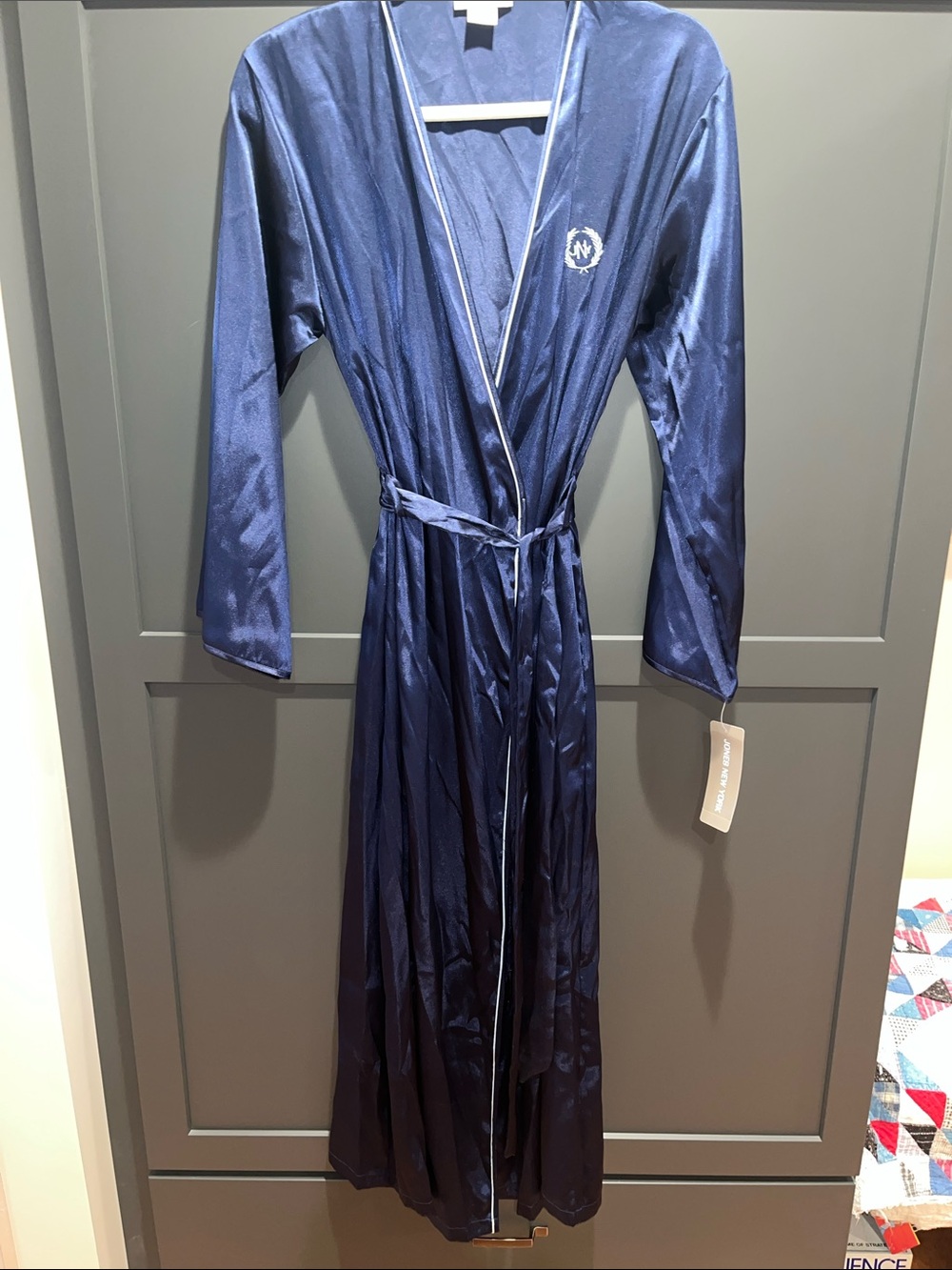 Vintage Jones of New York Satin Robe-NWT